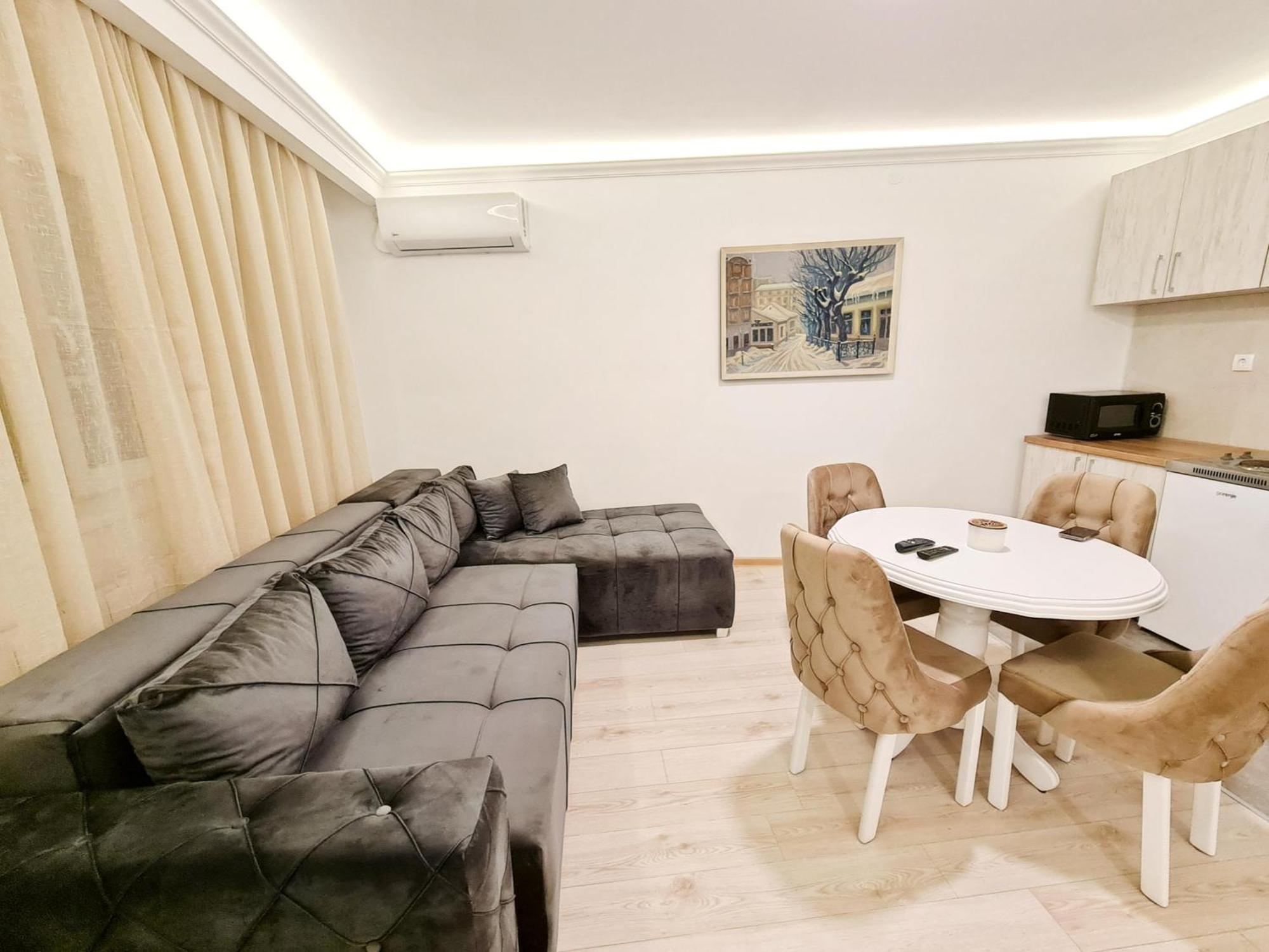Modern Central Apartments Renovated Belgrad Exterior foto