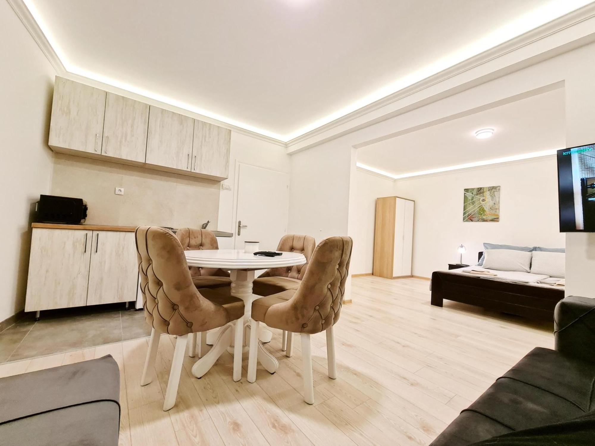 Modern Central Apartments Renovated Belgrad Exterior foto