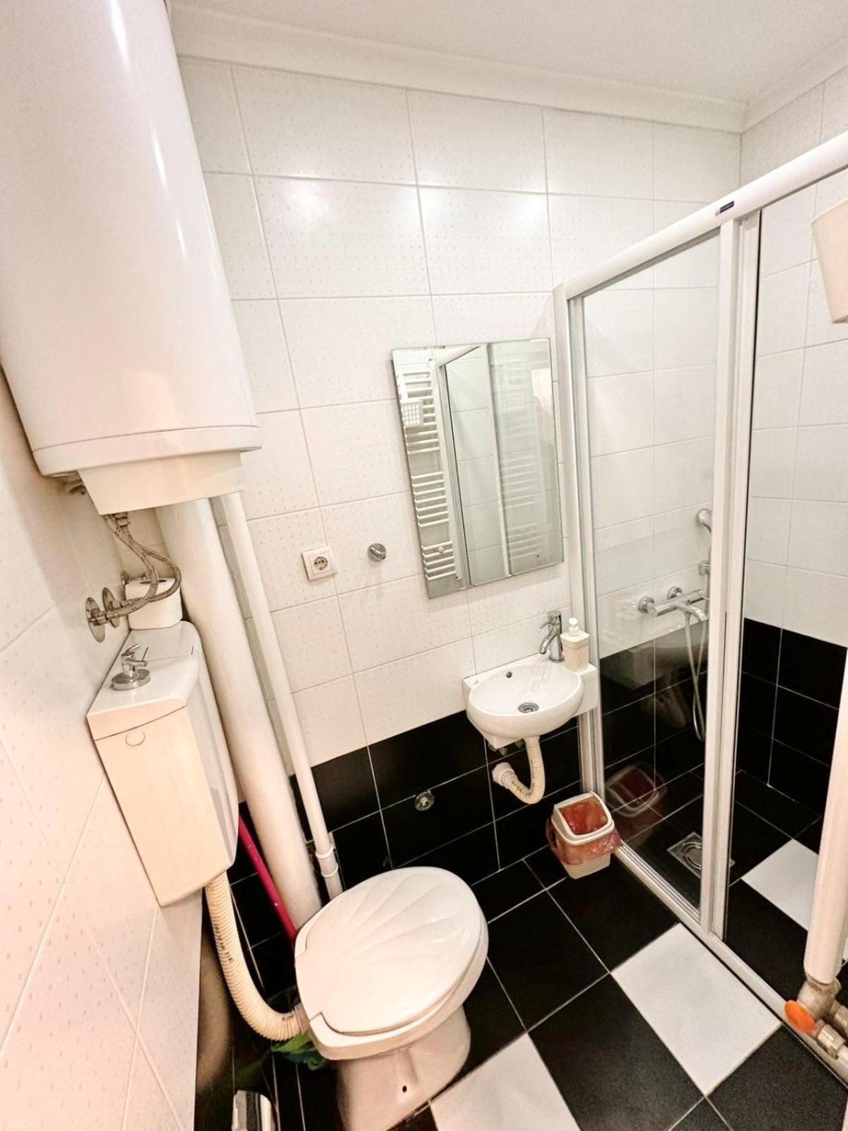 Modern Central Apartments Renovated Belgrad Exterior foto